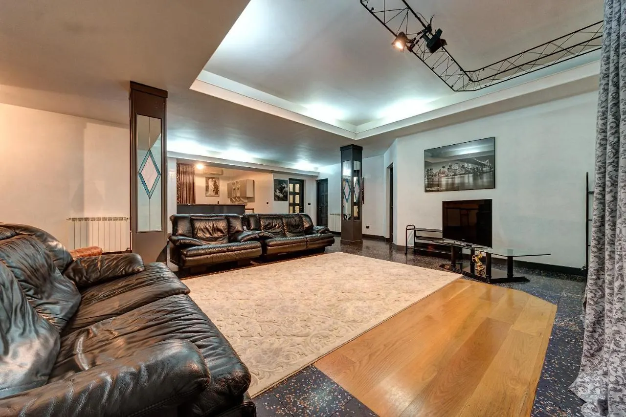 Apartments On Mykilsko-Botanichna St, 14 Kiev