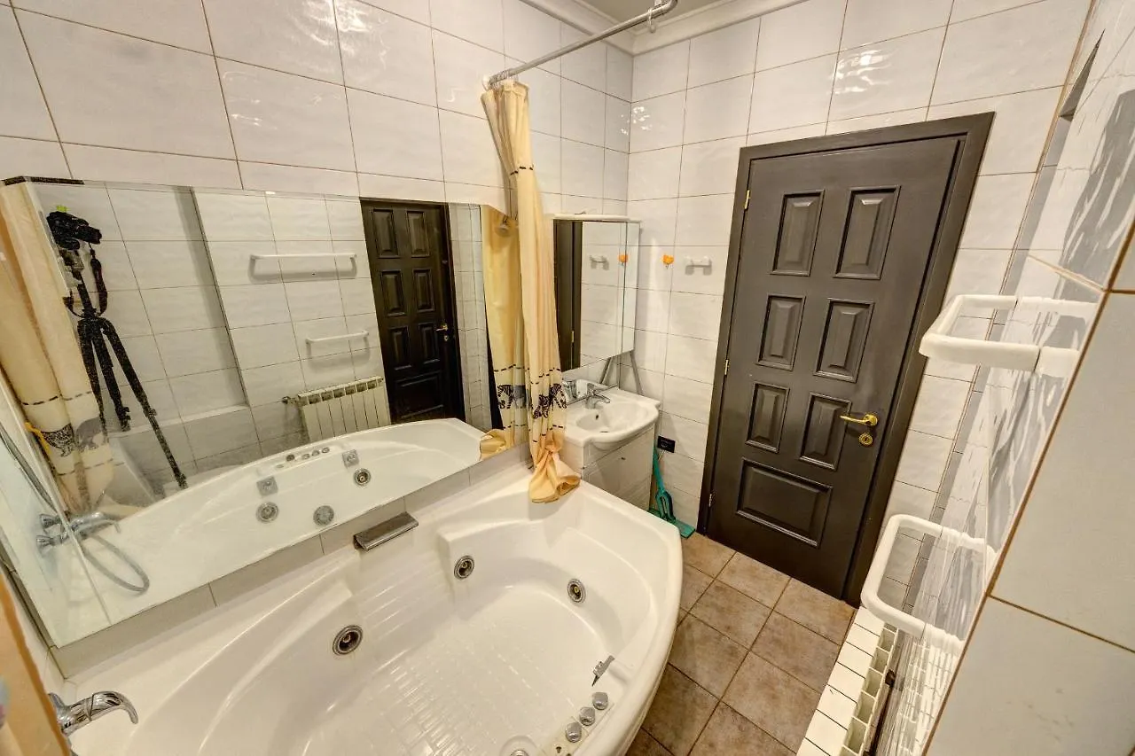Apartments on Mykilsko-Botanichna St, 14 Kijów